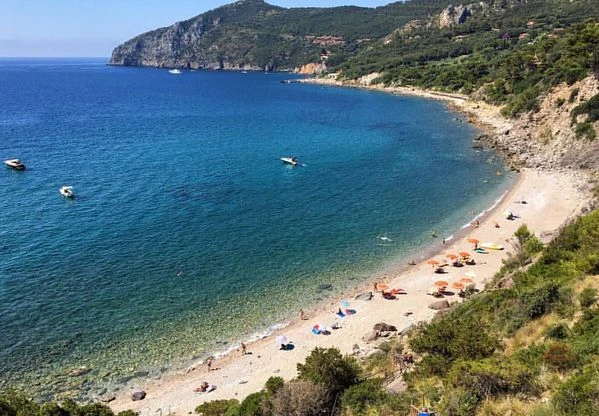 IN VIAGGIO 34,6 MILIONI DI ITALIANI IN ESTATE, MARE AL TOP
