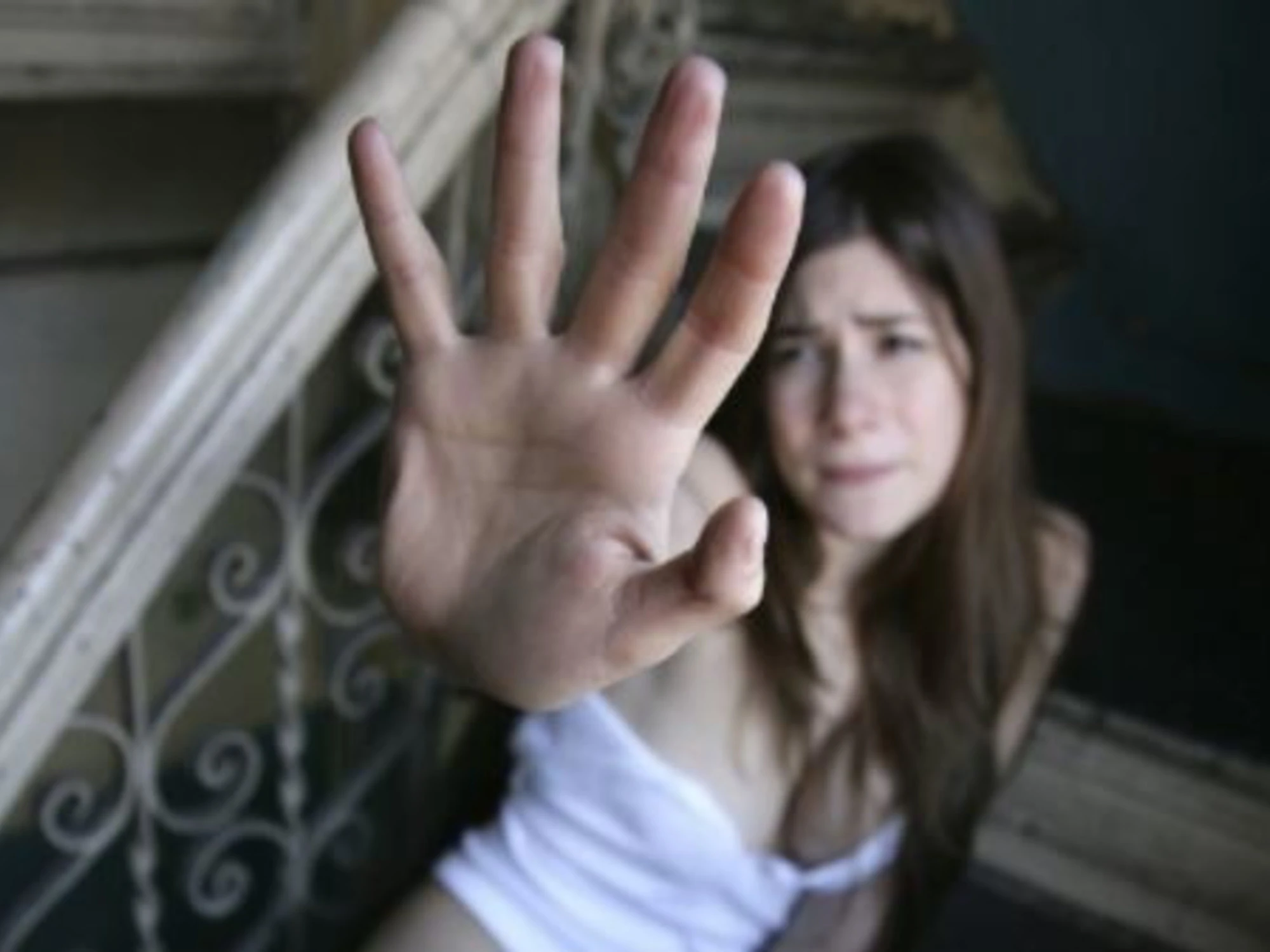 Padova, 19enne violentata in una caserma abbandonata dal branco di tunisini