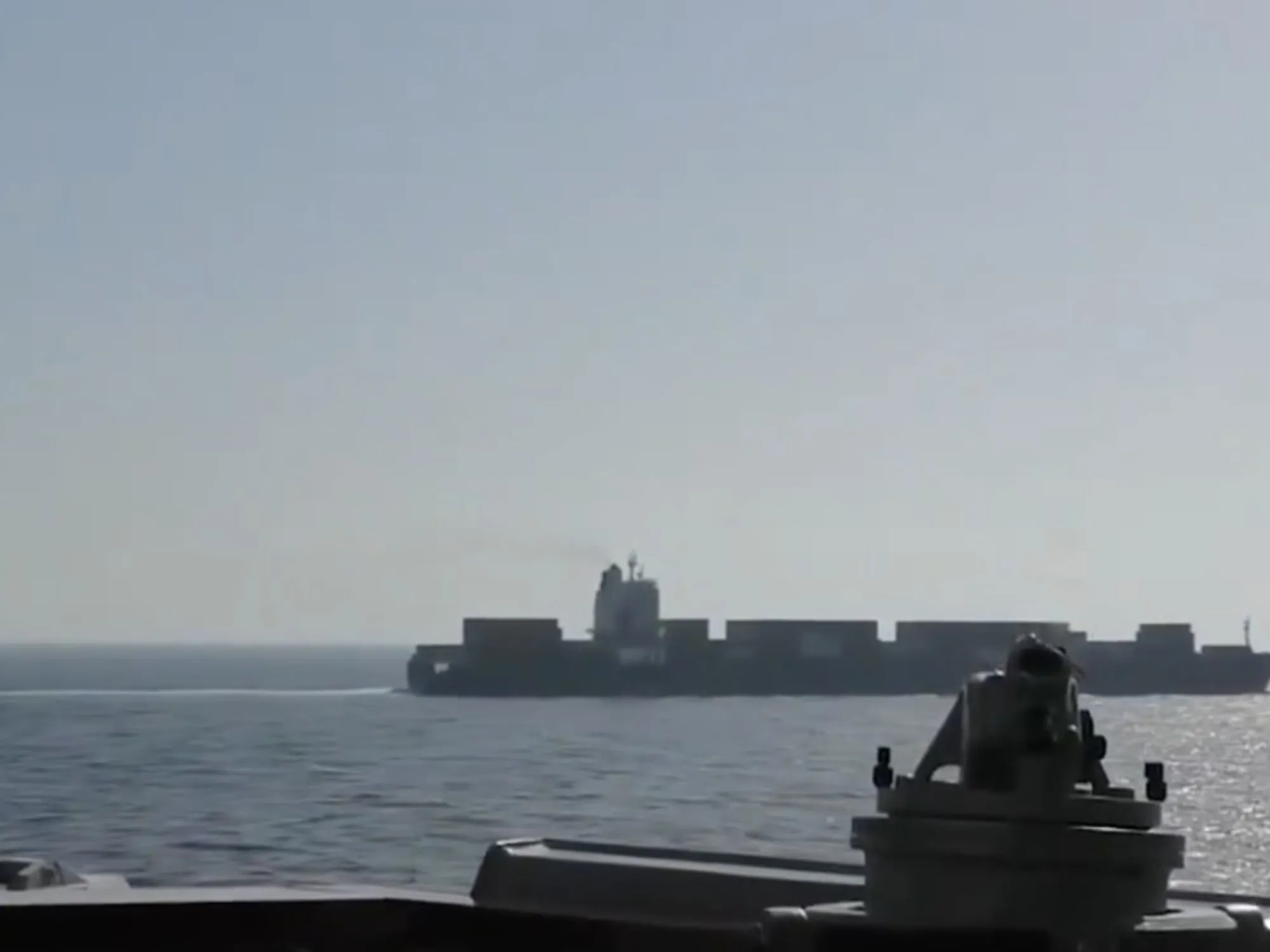 Guerra nel golfo, la giornata. Gli usa sequestrano nave iraniana: Hormuz, tensione alle stelle 