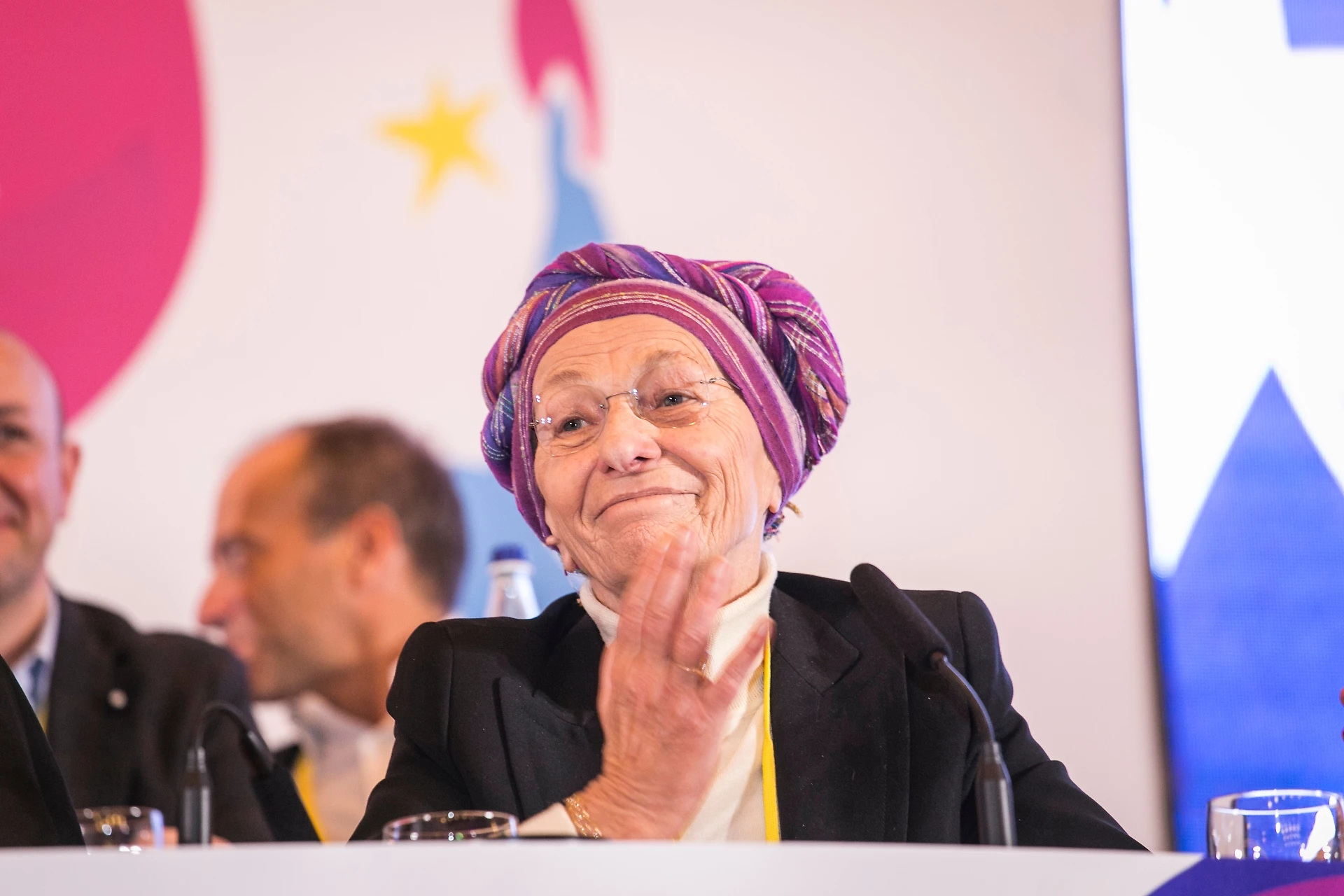 Emma Bonino, la mossa disperata per raccattare i voti degli stranieri: come vuol dare la cittadinanza