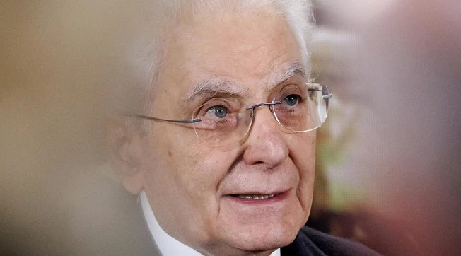 Sergio Mattarella elogia il governo Meloni: "Bene con il piano Mattei"