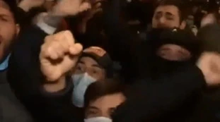 La vita in diretta, Alberto Matano furioso: "Togliamo il collegamento da Napoli, questo non deve accadere"