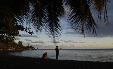 Tsunami, allarme anche nel paradiso dei turisti:  onde alte 4 metri