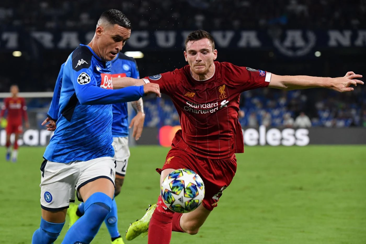 Liverpool, Andrew Robertson chiude l'account Twitter: troppi insulti, in fuga dai social