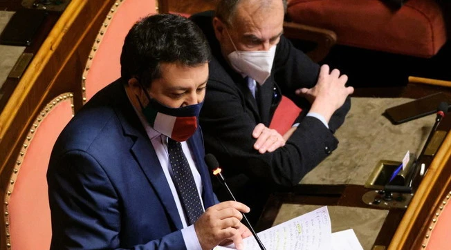 Matteo Salvini, indiscrezioni: diserzione dei ministri e no alle chiusure, scontro con Mario Draghi su aprile "serrato"