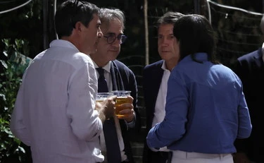 Pd, la proposta per tenere unito il campo largo: "Che poltrona vuoi?"