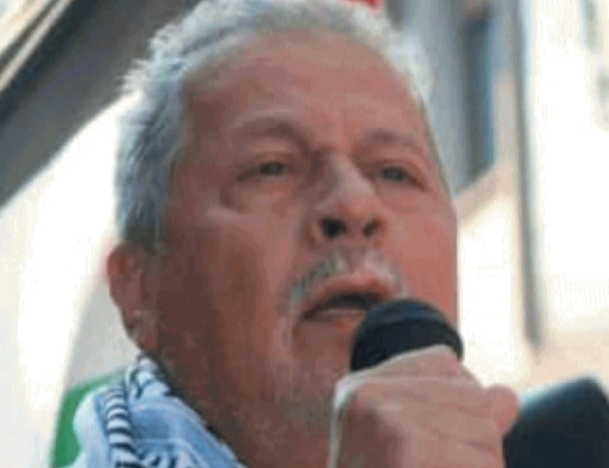 Hannoun, le Poste gli chiudono il conto ma lui vince la causa