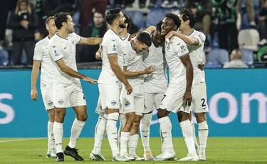 Lazio da impazzire: ne fa 6 al Sassuolo, è in testa