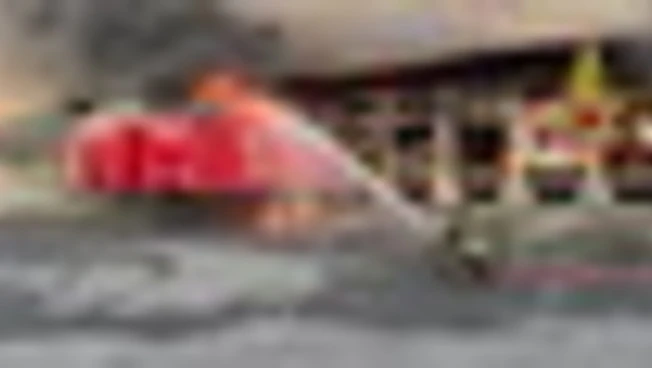 Domato l'incendio in deposito BRT a Milano: nessun ferito