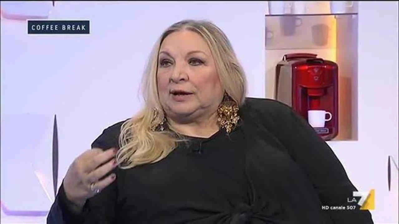 Maria Giovanna Maglie contro Conte: "Tu, al telefono con Reagan, avresti solo balbettato qualche Yes Sir"