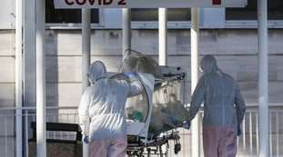 Coronavirus, bollettino 25 novembre: 26mila contagi, e 722 decessi. Calano i ricoveri per il secondo giorno