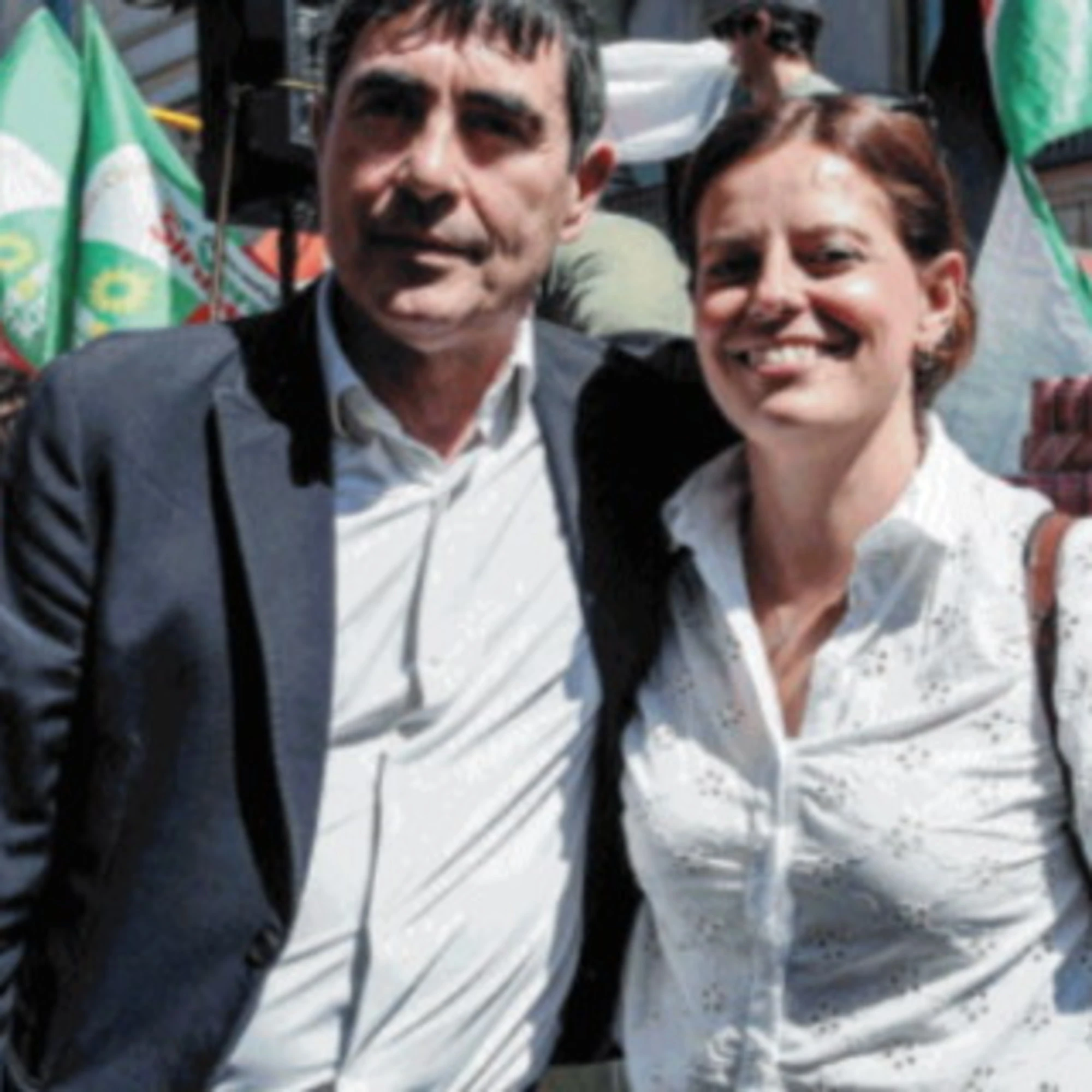 Capolavoro campo largo: riesce ad andare in pezzi perfino sulla Resistenza