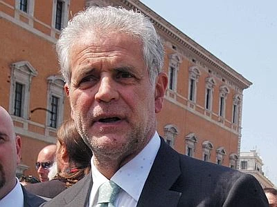 Maugeri, pm accusano Formigoni: "Associazione a delinquere"