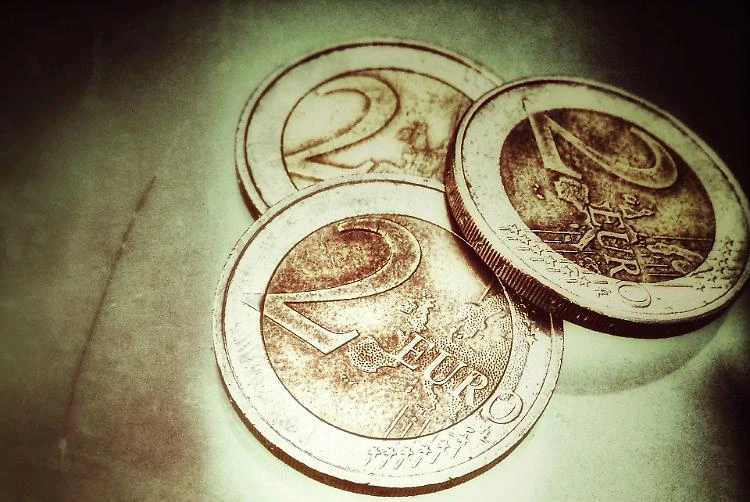 Occhio al portafogli: esistono monete rare da 2 euro che possono valerne anche 2 mila