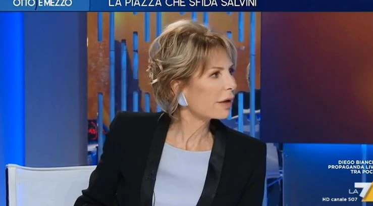 Lilli Gruber a valanga contro Salvini a Otto e mezzo: "Ilaria Cucchi deve querelarlo?"