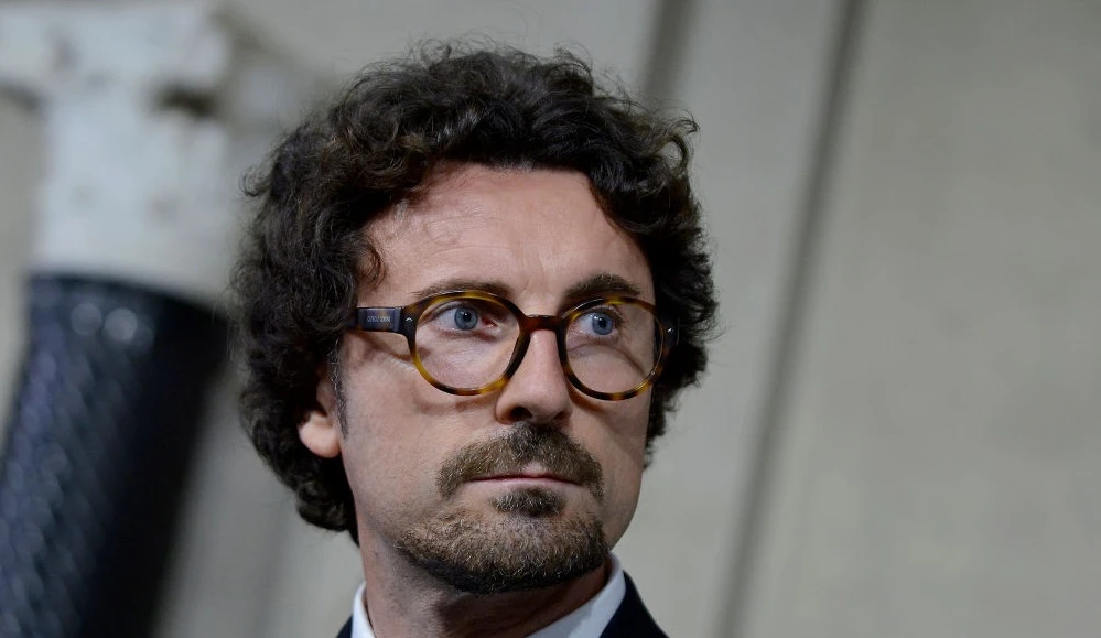 Danilo Toninelli, battuta e figuraccia sulla Tav