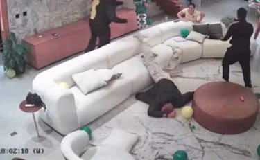 https://media.liberoquotidiano.it/hFwqilg-qBgJehKBC-cmW92l9IWn9IR2txpDJIrbc5M/width:800/quality:90/aW1hZ2VzLzIwMjYvMDUvMjIvMTEwODQ5MTcyLTY5ZDI2ZjNhLTY0YzItNDg5ZS05MDM3LWNkMTExNWZkOWEyNi5qcGc.webp