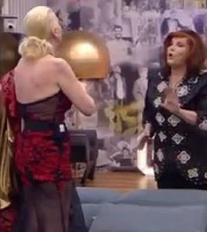 Grande Fratello Vip, panico per Ilary Blasi dopo la lite tra la Marchesa e la De Blanck