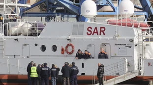 Caso Albania, l'Ue sta col governo Meloni: "Spetta all'Italia scegliere i Paesi sicuri"