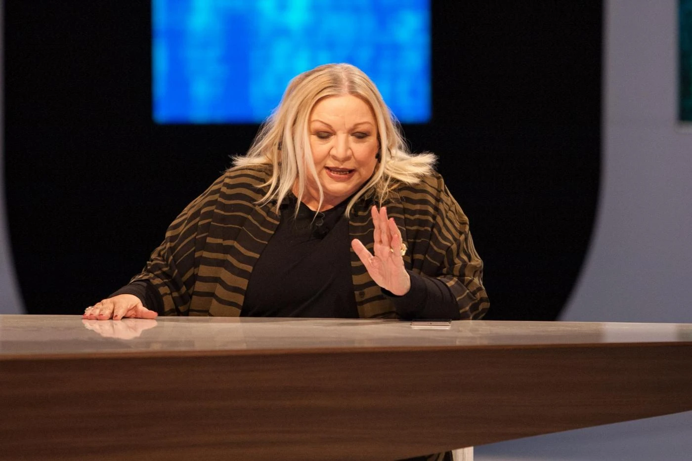Maria Giovanna Maglie contro Giuseppe Conte: "Cambiare la Costituzione? Deve stare calmo"