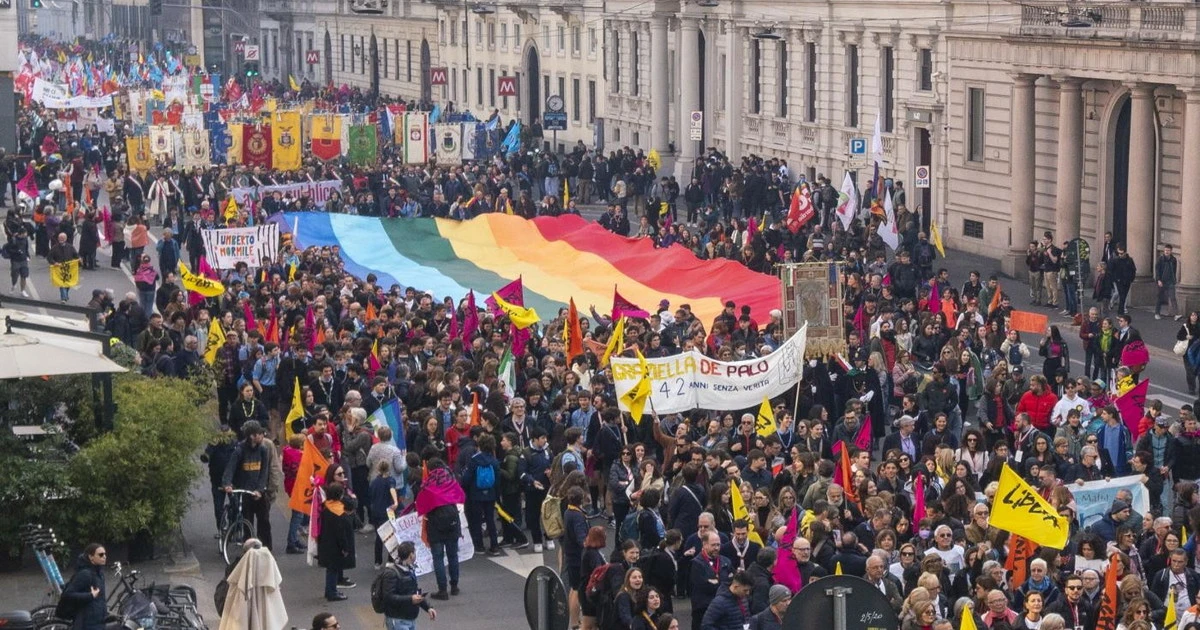 Pd, compagni incapaci: l'idea dei progressisti per la società è destinata a pochi