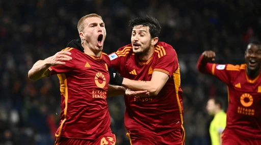 Sassuolo-Roma, rimonta in sei minuti: i giallorossi agganciano la zona Champions