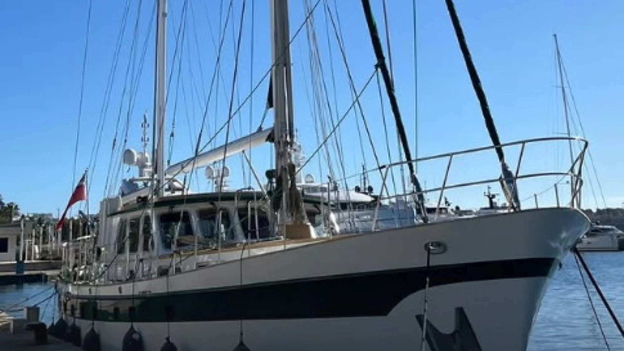 Sos Humanity inaugura una nuova barca e sfida l'Italia: "Senza esitare"