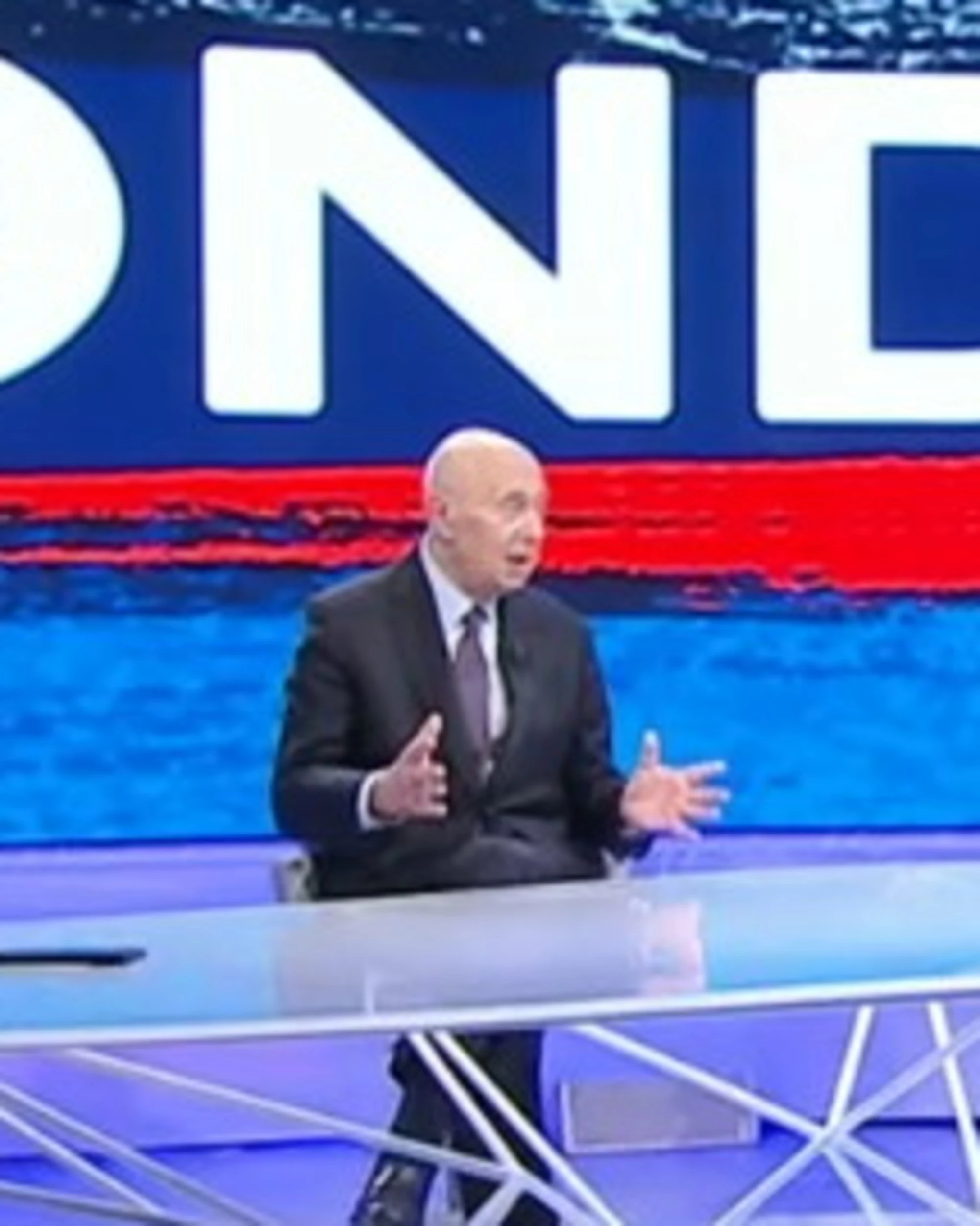 In Onda, Paolo Mieli senza freni: "Il cafone americano...". Interviene Telese