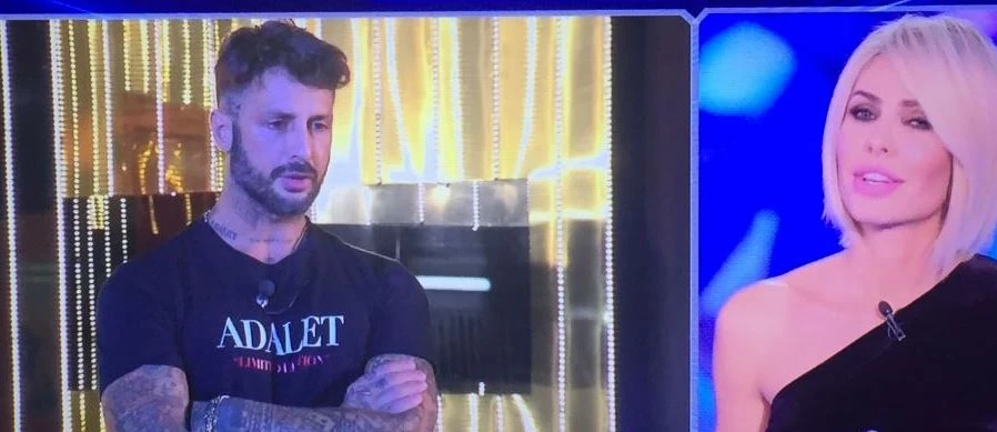 Grande Fratello Vip, Mediaset denunciata dal Codacons: "Fabrizio Corona, pubblicità occulta"