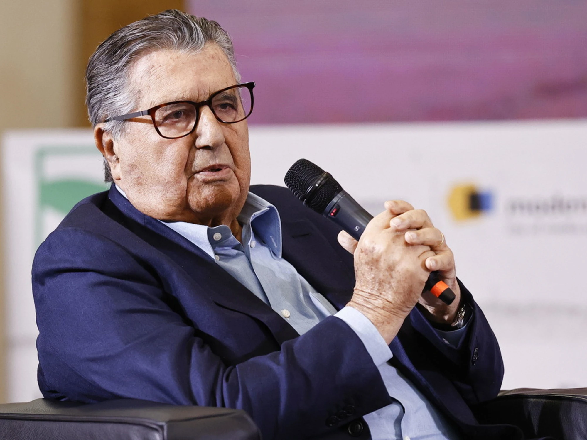 Carlo De Benedetti, addio al "Domani": a chi lascia il quotidiano