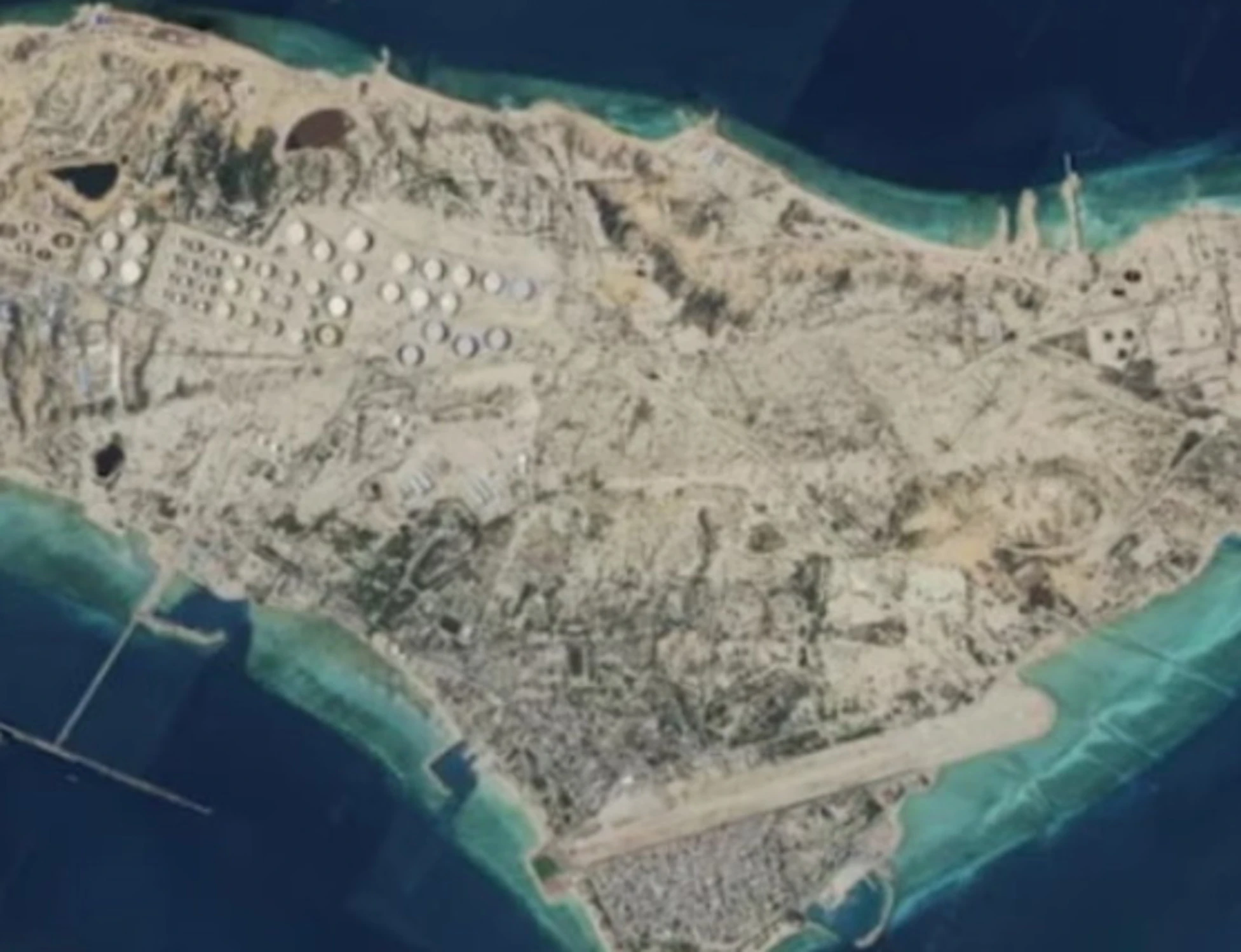 Iran, la diretta della guerra nel Golfo. Trump: "Forse conquisteremo l'isola di Kharg"