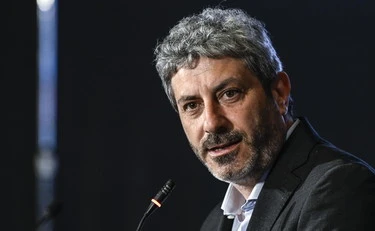 In Campania resa del Pd a Cinque Stelle e De Luca