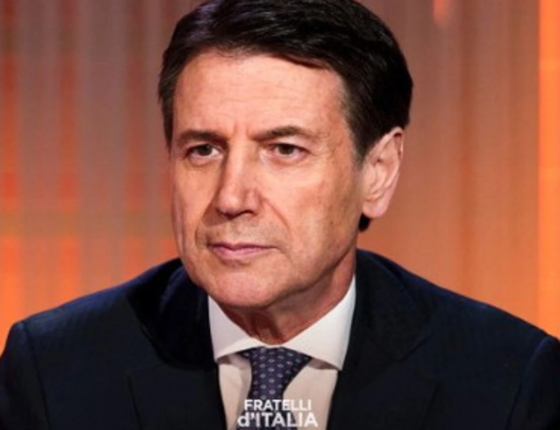 Giuseppe Conte, FdI lo umilia con una frase: "Per il M5s il consenso non è di casa"