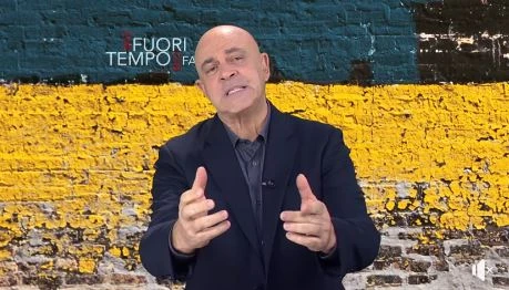 Che tempo che fa, Maurizio Crozza sfotte Matteo Salvini su Elisa Isoardi: "Ora anche la tua ragazza..."