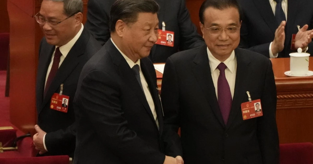 Cina, morto l'ex premier Li Keqiang: infarto nella notte, cosa non torna