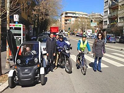 Mezzi di trasporto in gara a Roma per il Trofeo Tartaruga, trionfa la bici