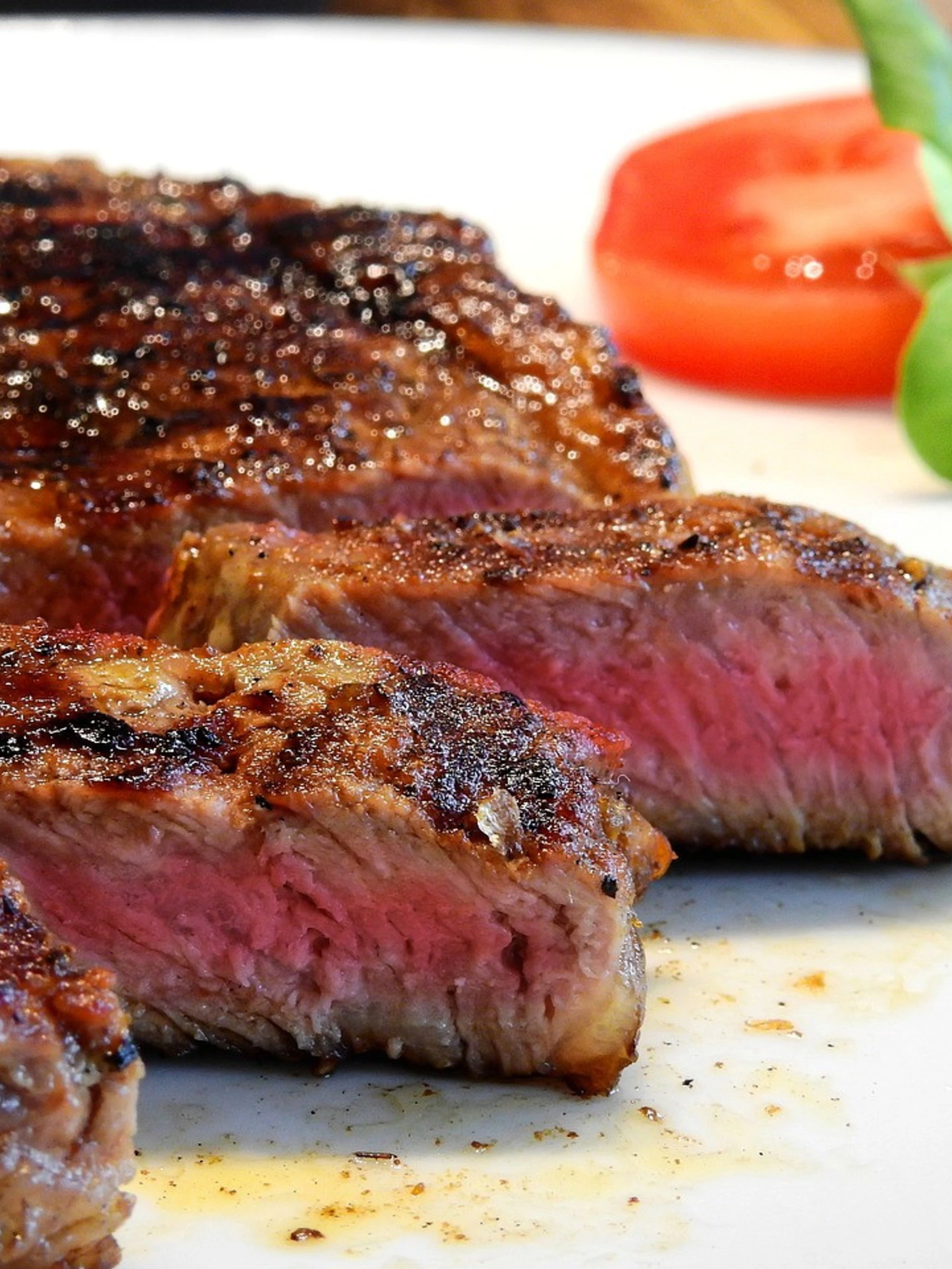 Igp e Dop sotto schiaffo, è caos: tutti contro tutti, cosa cambia su carne e verdure italiane