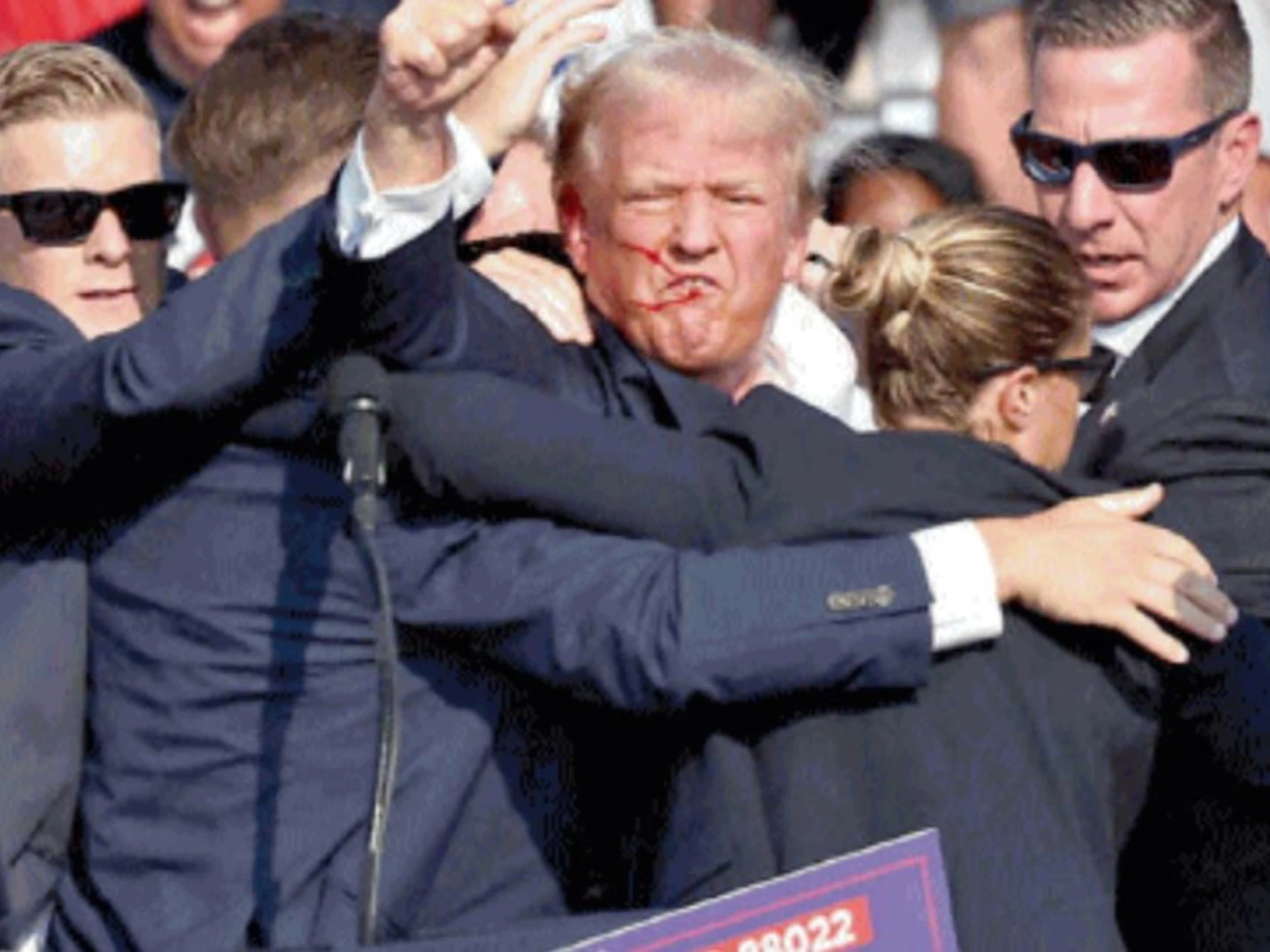 "Un falso attentato". Clamoroso, chi lo sostiene: per Trump è la fine?