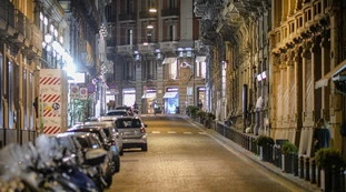 Campania e Toscana zona rossa, al via il lockdown. E le regioni arancioni salgono a nove