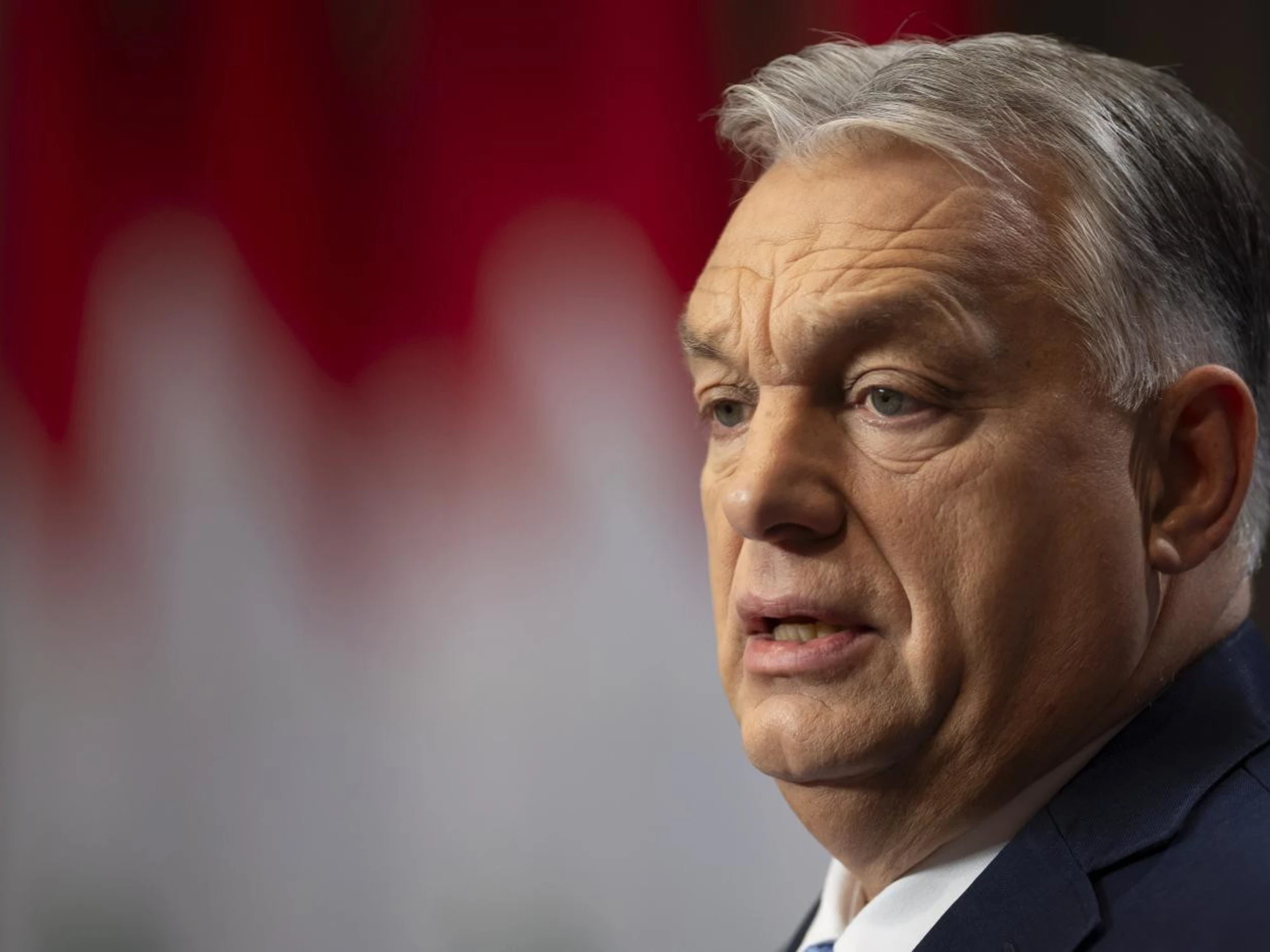 Budapest, sfregio a Viktor Orban: cosa appare in centro prima del Pride