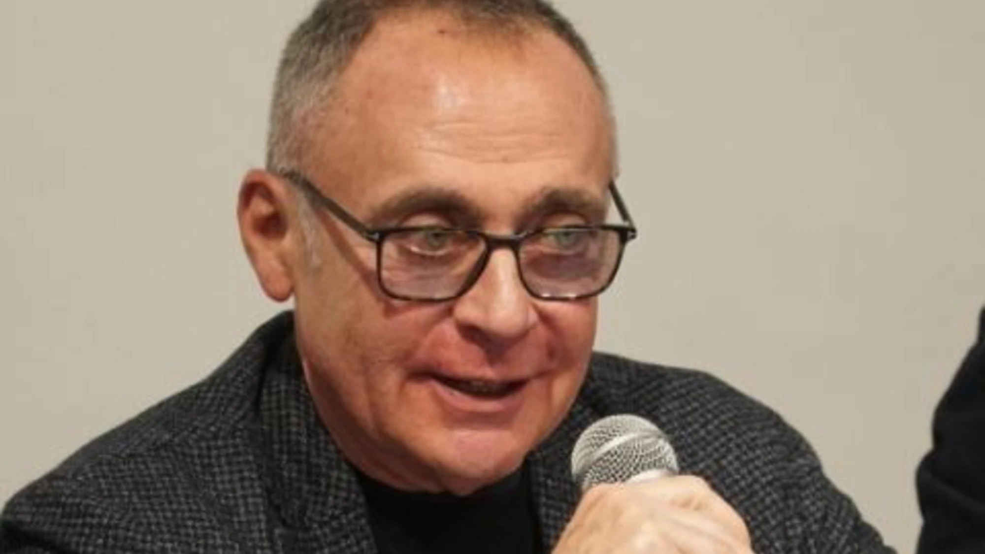 Luigi Bobbio: "La morte dell'Anm". La toga scatenata: "Perché voto sì"