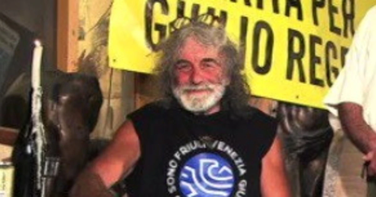 CartaBianca, Mauro Corona si presenta col Poiana e i suoi uccellini: prego? Occhio a questo personaggio