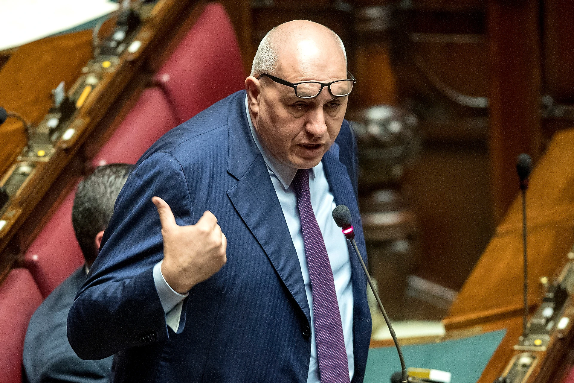 Coronavirus, Guido Crosetto: "C'è solo il protocollo cinese. Il panico? Colpisce anche chi ha responsabilità"