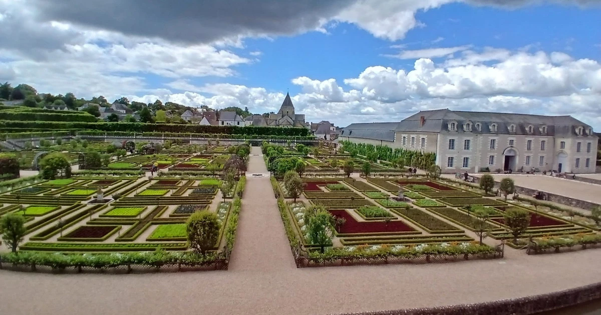 INCANTI DELLA VALLE DELLA LOIRA: TRA ARTE, STORIA E LA POESIA DEI GIARDINI FRANCESI