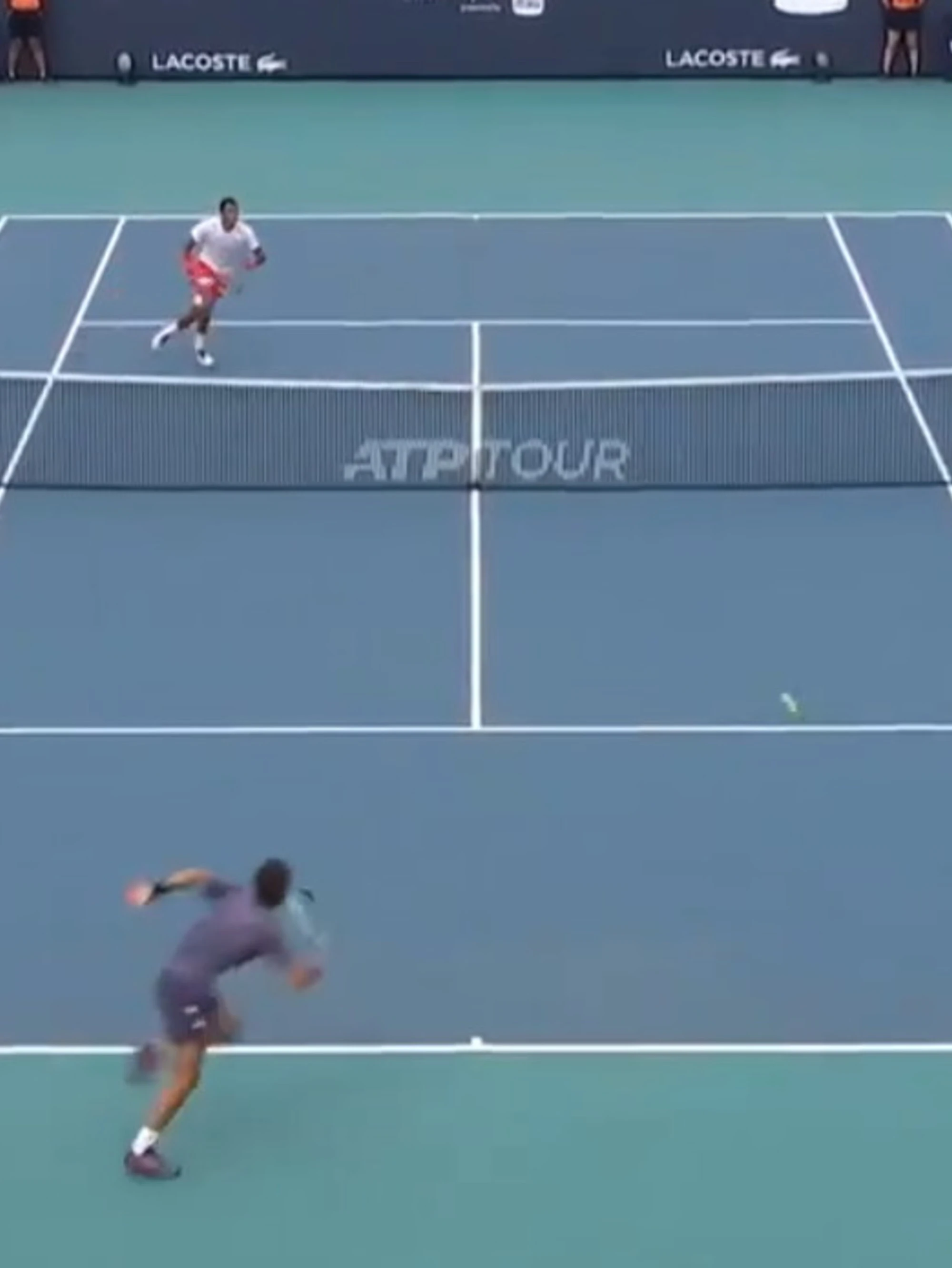 Lorenzo Musetti vince a Miami: il colpo impossibile, tutti in piedi. E ora Djokovic