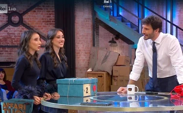 Affari Tuoi, disastro di Ester e Federica: "Mai stata una tripletta così negativa"