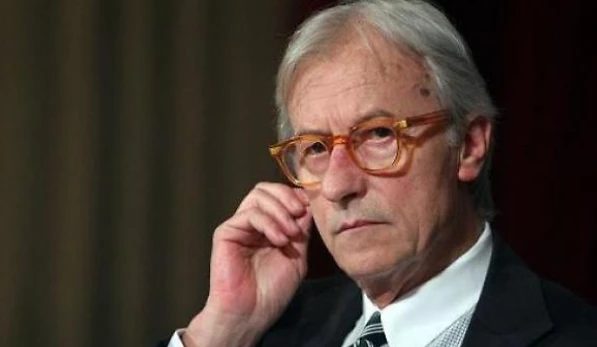 Vittorio Feltri contro la legge elettorale: "Tutti inscenano beghe, ma non hanno capito che sceglie il popolo"