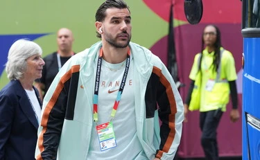 Theo Hernandez e Milan, un clamoroso riavvicinamento: occhio a questa foto