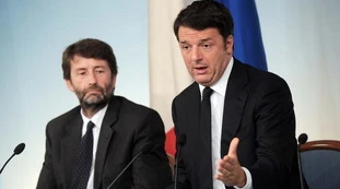 Giuseppe Conte, "pettegolezzi spietati davanti a Palazzo Chigi": Franceschini premier con l'aiuto di Renzi