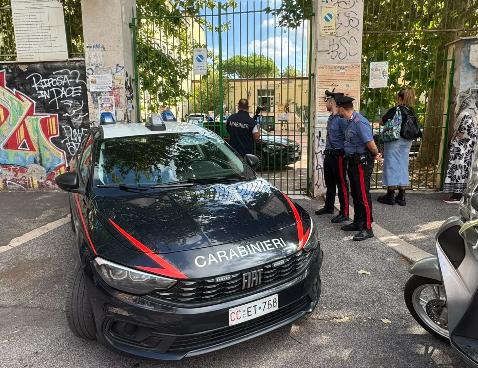 La prof accoltellata dal 13enne: "Perché non cambio idea sulla remigrazione", fa impazzire la sinistra